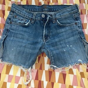 Seven jeans shorts, dressed ripped seams